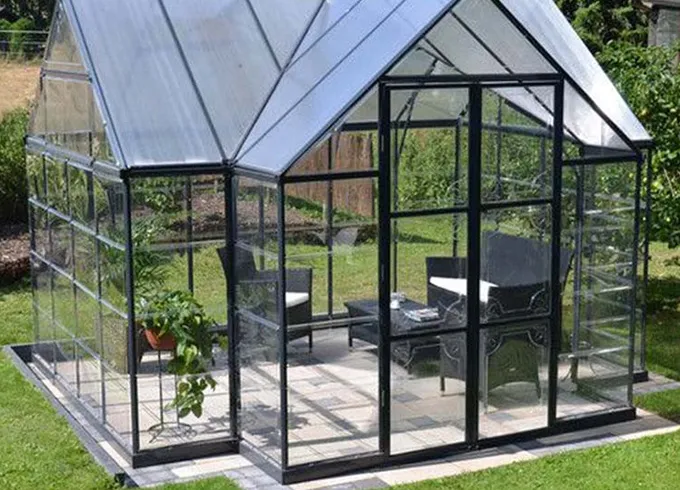 Custom Polycarbonate Greenhouses